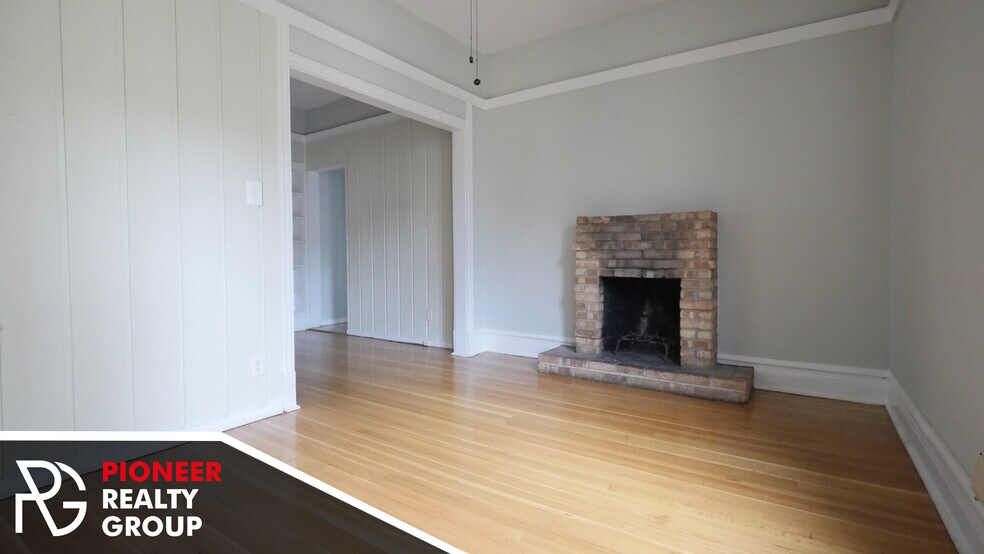 Primary Photo - 1212 N Dearborn St