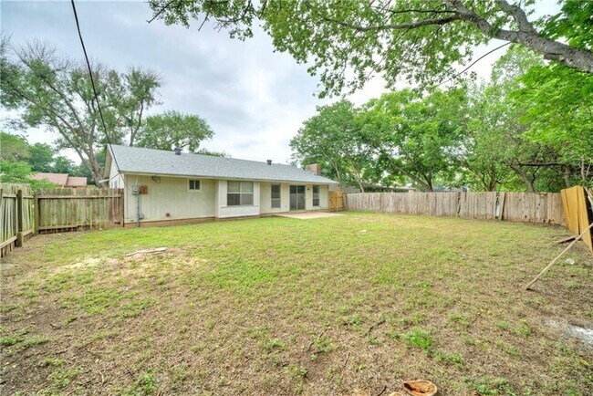 Building Photo - 1509 Sagebrush Dr