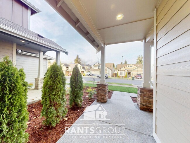 Building Photo - Beautiful New Home in Bradbury Subdivision! Easy I5 Access!