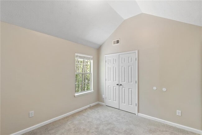 Building Photo - 3228 Diamond Blf