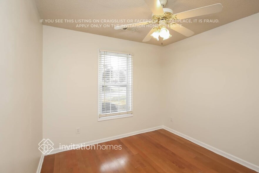 Building Photo - 5700 River Ridge Ln