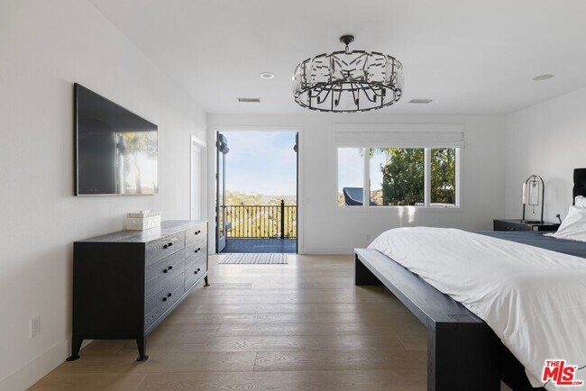 Building Photo - 4234 Prado De Los Pajaros