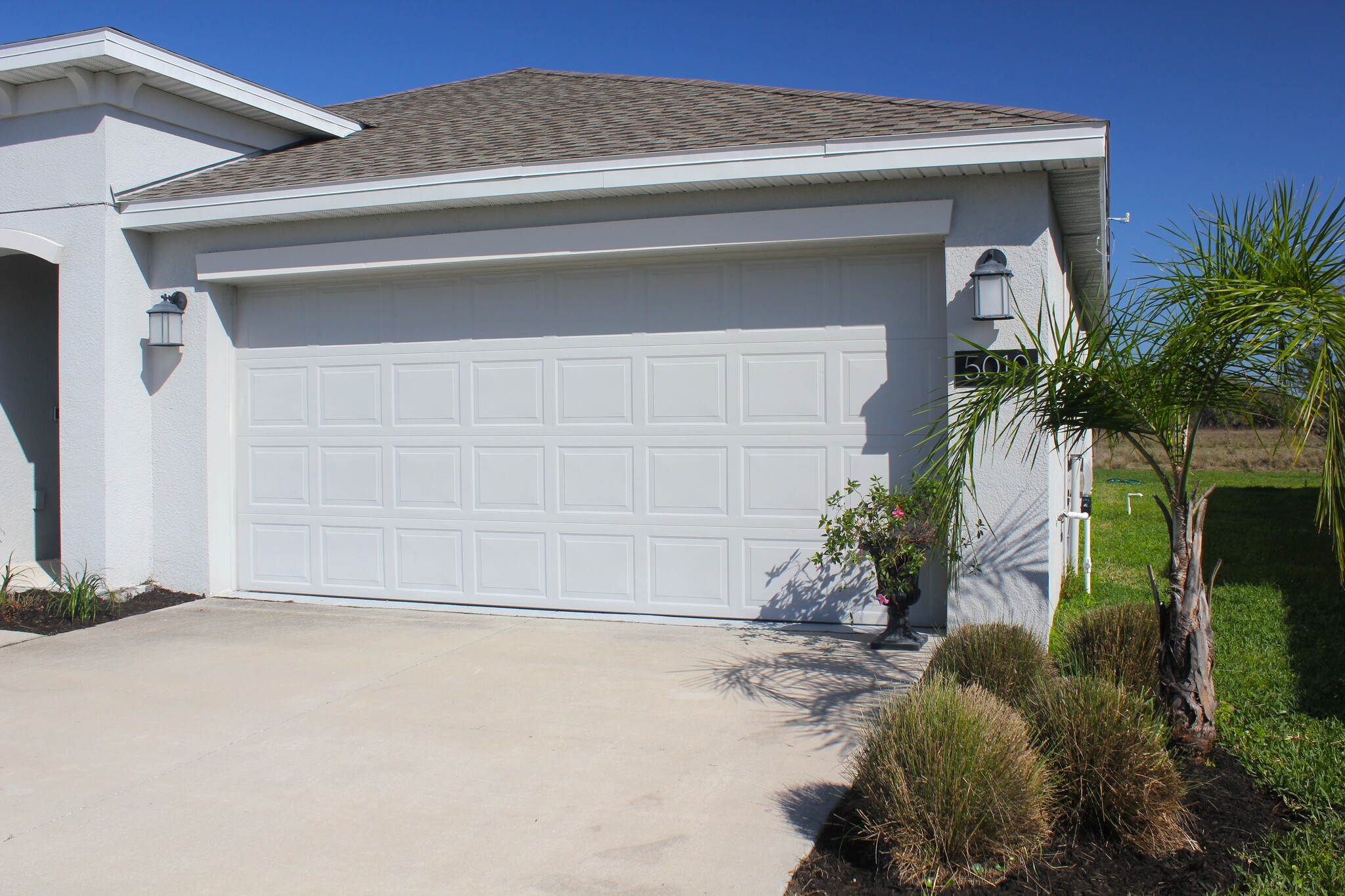 Building Photo - 5010 Four Strand Ct