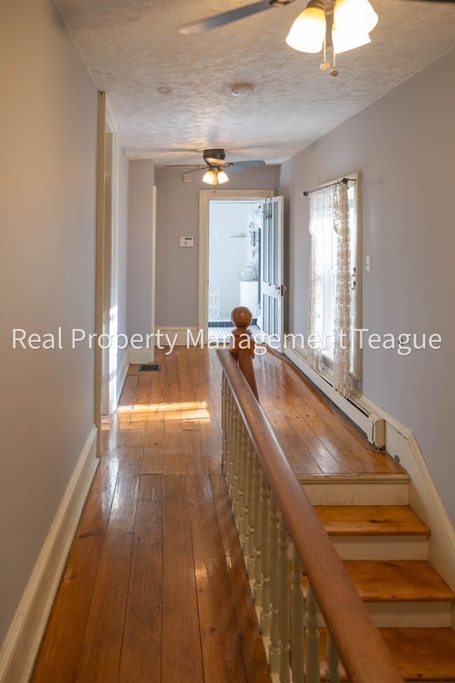Building Photo - Dream home in Altamont