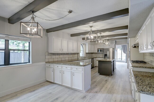 Building Photo - 1132 Fries Rd