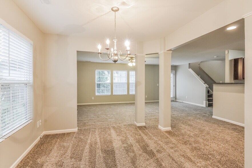 Building Photo - 3783 Burtons Barn St