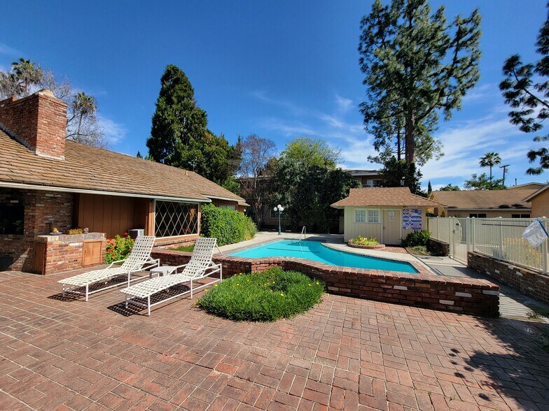 Building Photo - 13626 Leadwell St