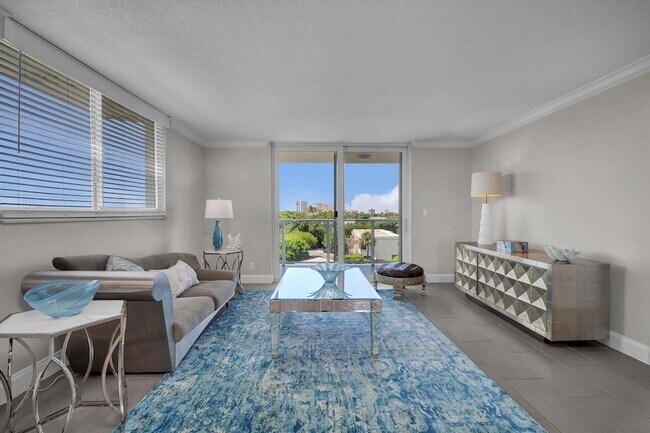 Building Photo - 601 N Ocean Blvd