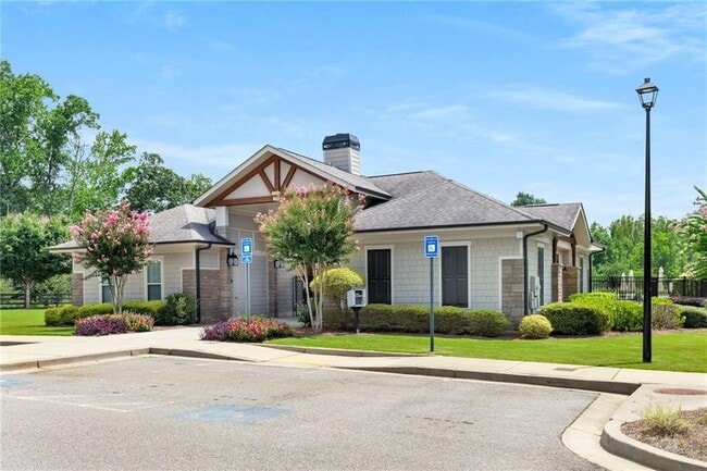 Building Photo - 750 Fieldcrest Park Ln