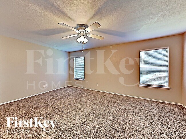 Building Photo - 12640 Shady Cedar Dr