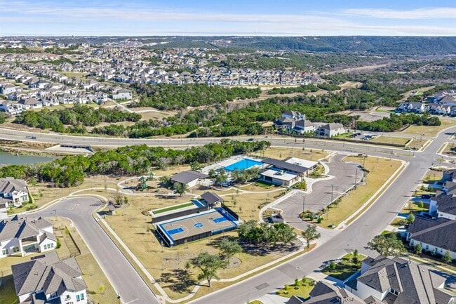 Building Photo - 2660 Novara Trl