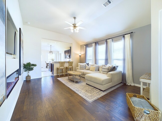 Building Photo - 15427 Crathie Bend Dr