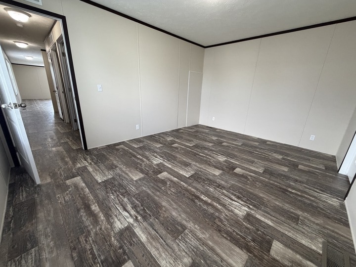 Building Photo - 38019 Leverette Ave