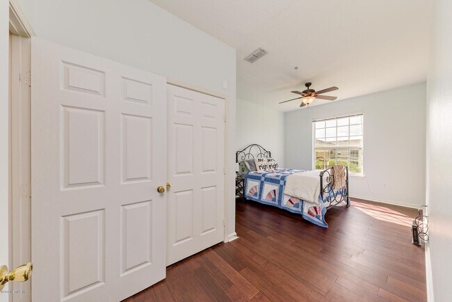 Building Photo - Stonebridge #329