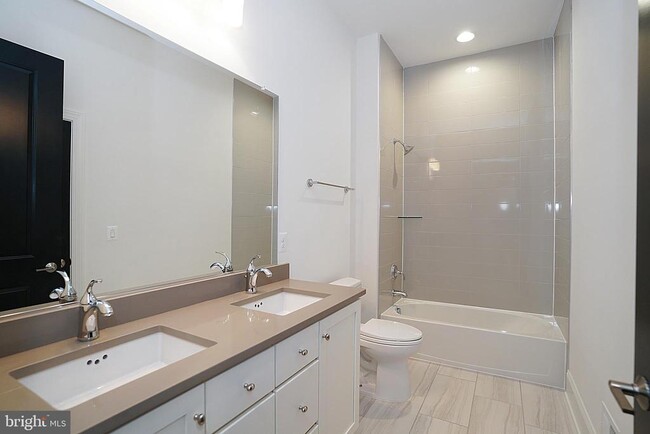 Building Photo - 44655 Provincetown Dr
