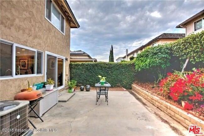 Building Photo - 8187 Havasu Cir