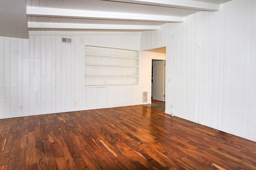 Building Photo - 19756 Collier St