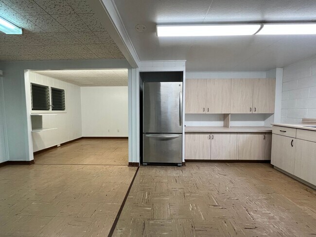 Building Photo - T1247ach