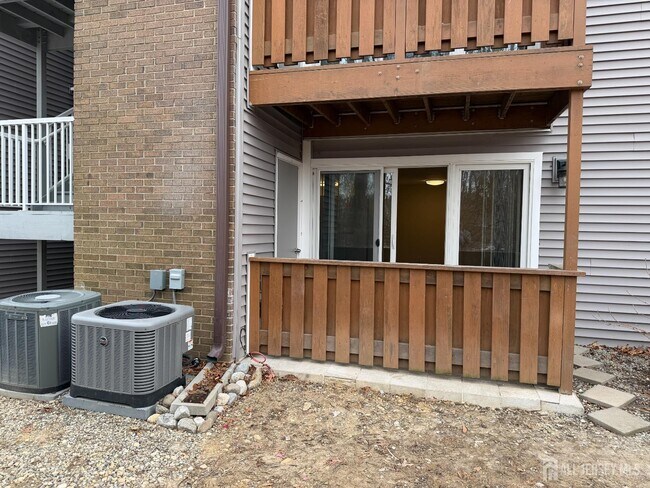 Building Photo - 9208 Tamarron Dr