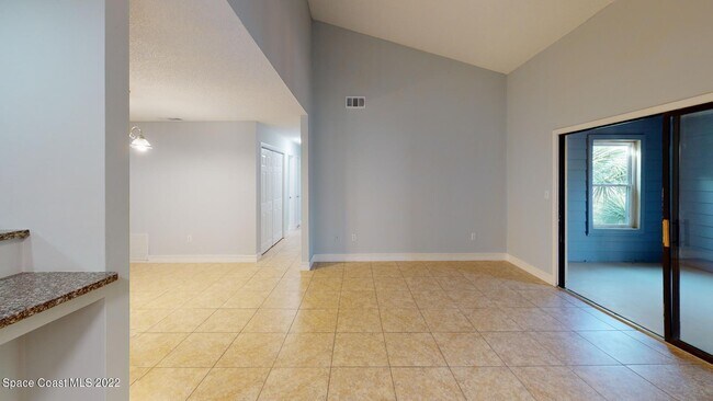 Building Photo - 225 S Tropical Trail