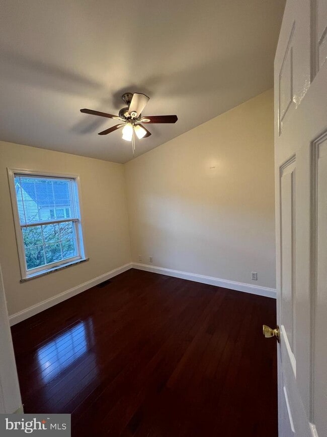 Building Photo - 7509 Cove Point Way