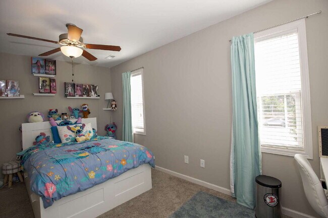 Building Photo - 3028 Helmsman Dr