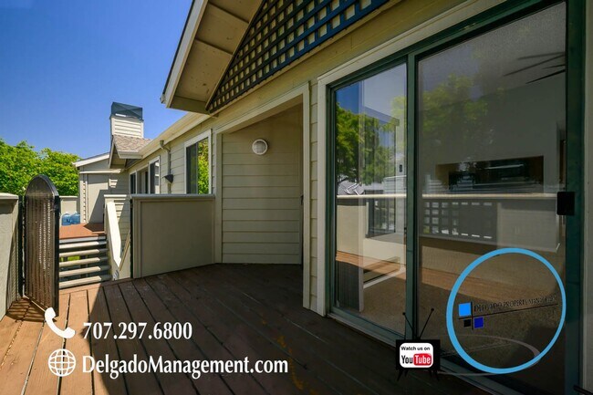 Building Photo - Glen Cove! Large two bedroom/2 baths avail...