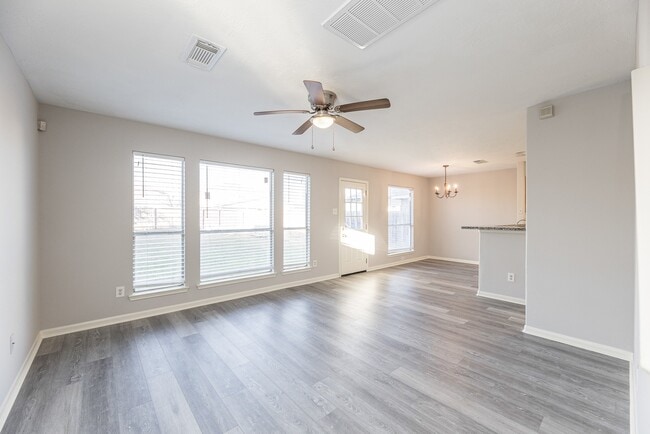 Building Photo - 727 Richview Dr