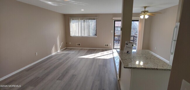 Building Photo - 161 Penn Ct