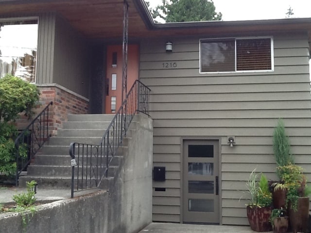 Building Photo - 1216 NE 89th St