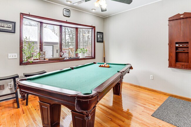 Building Photo - 353 Cherry Lane Rd