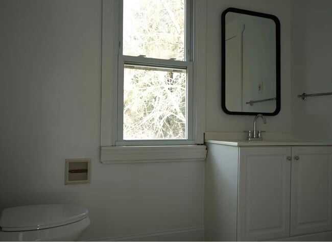 Building Photo - 197 Mercer Mill Rd