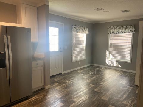 Building Photo - 6141 Balboa Ave