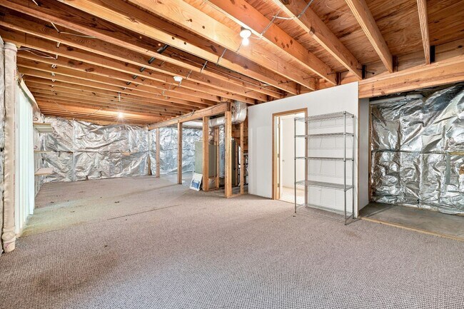Building Photo - 322 Whispering Oaks Dr