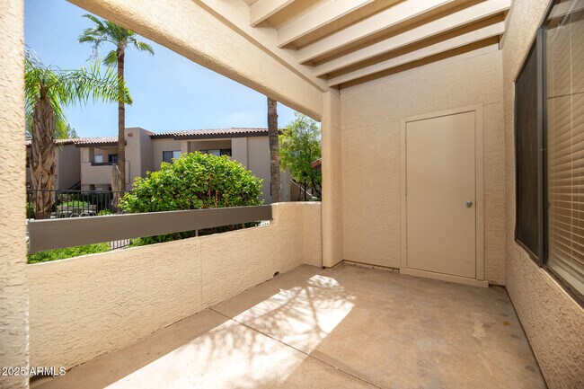 Building Photo - 7008 E Gold Dust Ave