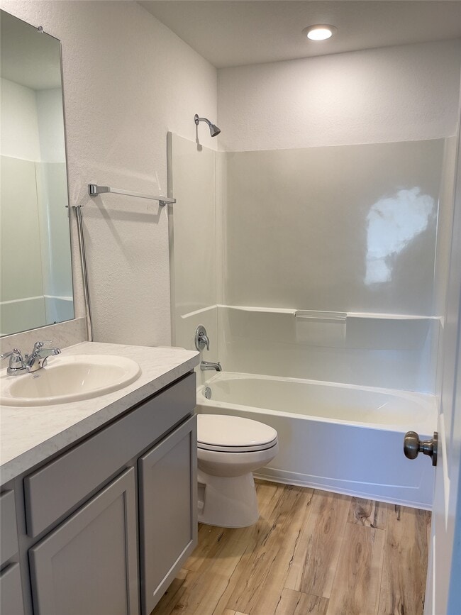 Building Photo - 21811 Hickory Spgs Ct