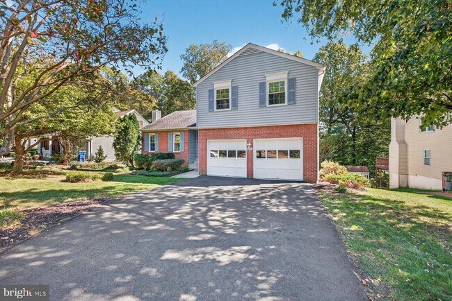 Building Photo - 8537 Hooes Rd