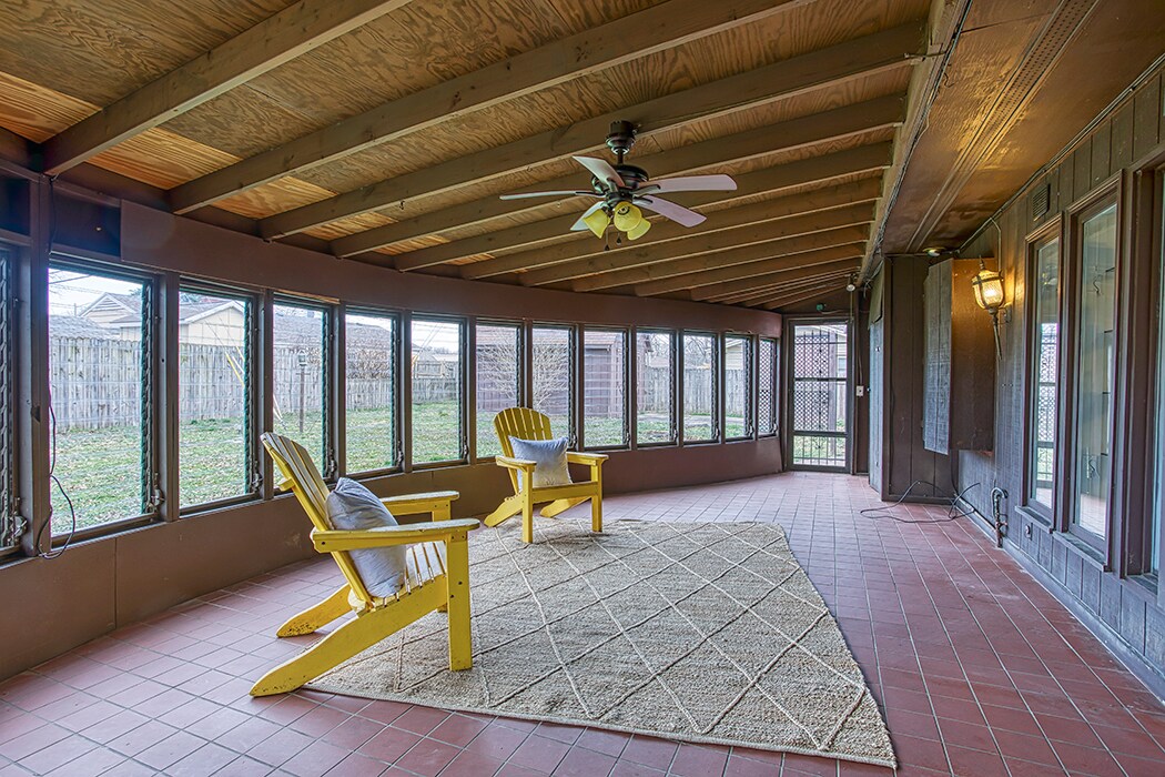 Building Photo - 1911 S Saratoga Ave