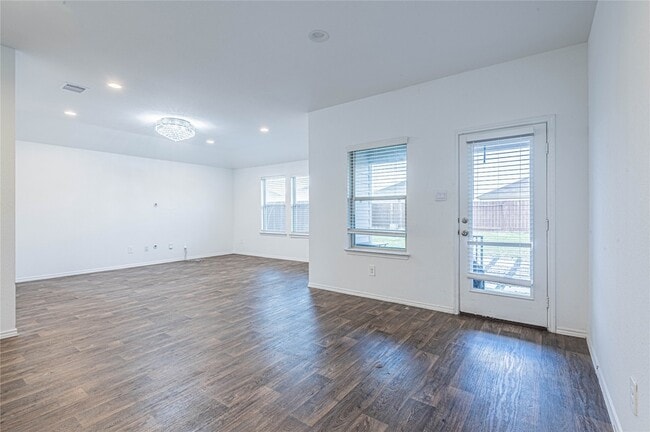 Building Photo - 5110 Hedgerose Ln