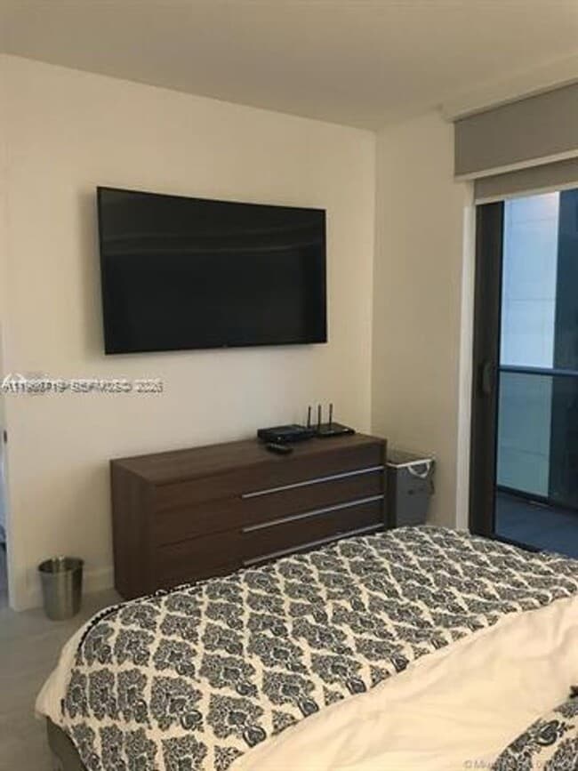 Building Photo - 55 SW 9th St