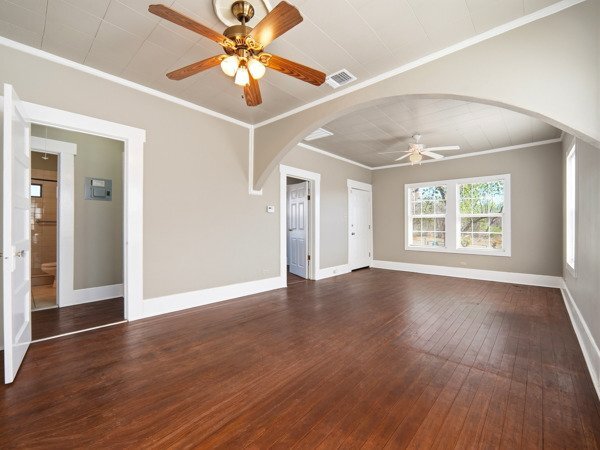 Building Photo - 837 Westfall Ave