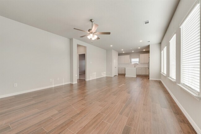 Building Photo - 120 Cranz Farm Dr