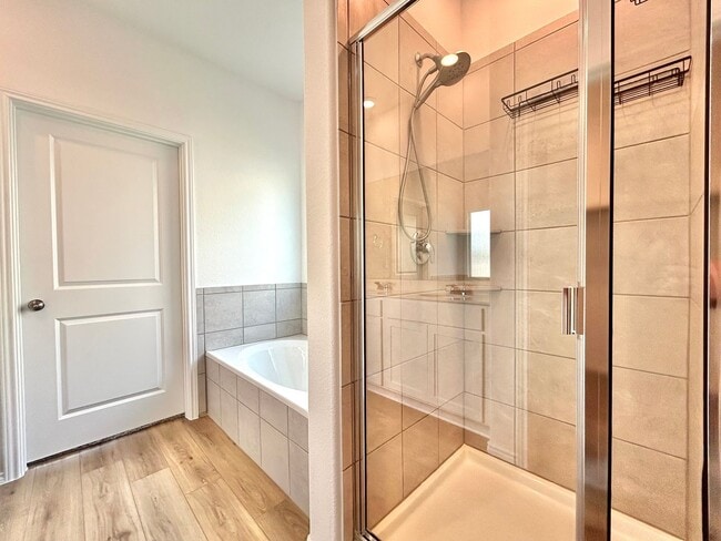 Building Photo - 10412 Premier Park St