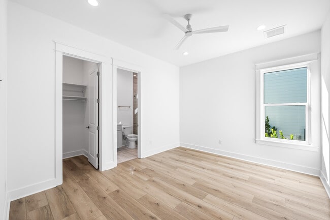 Building Photo - 101 Pollard Cv E