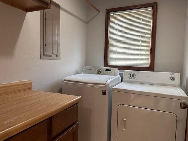 Building Photo - 216 Day Dr