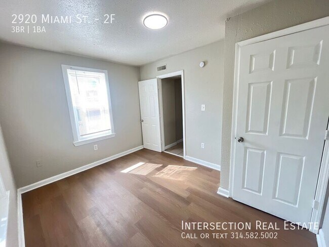 Building Photo - 2920 Miami St