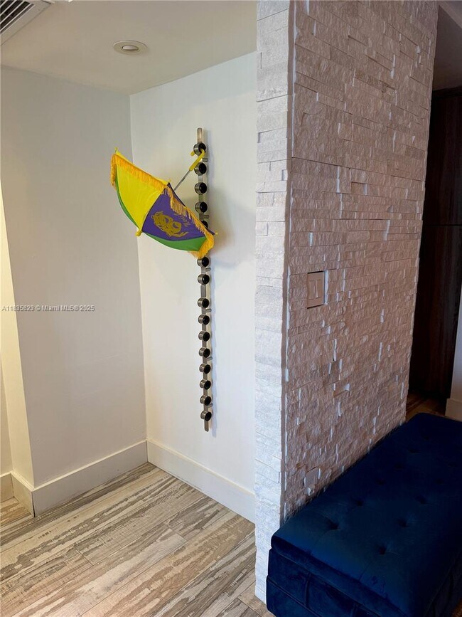 Building Photo - 5750 Collins Ave