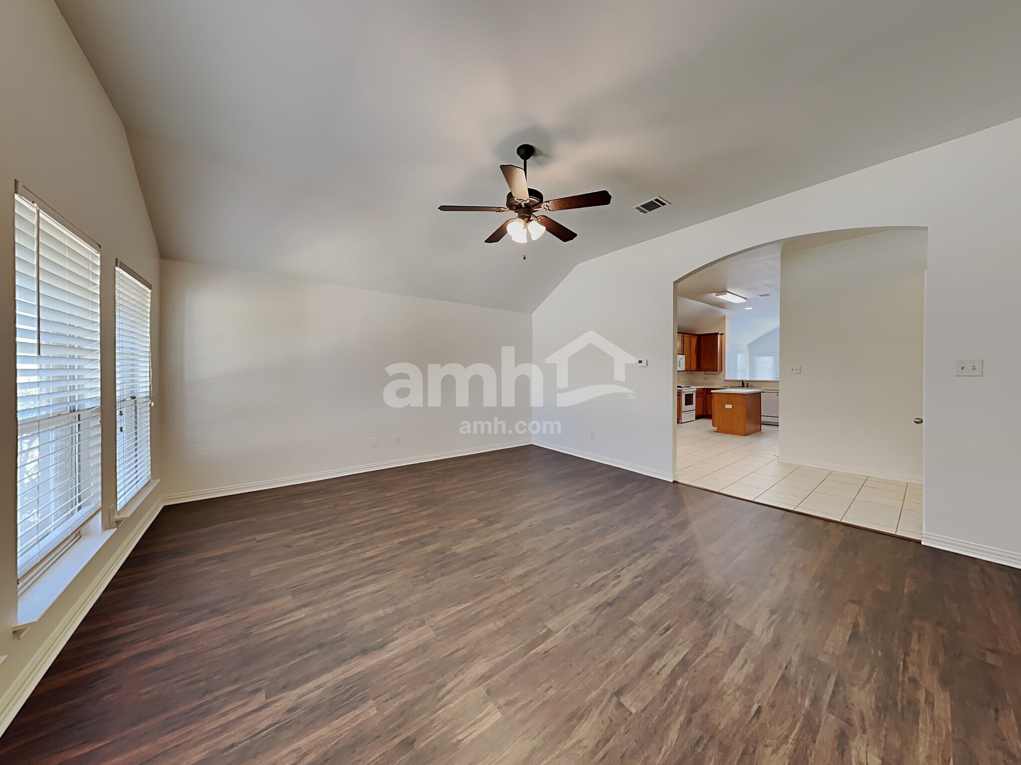 Building Photo - 5332 Sioux Creek Ln