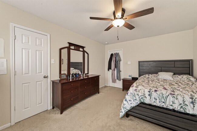 Building Photo - 18303 All Oak Trail