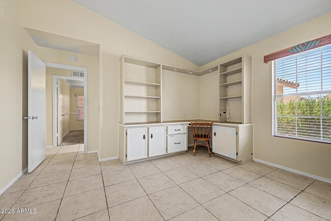 Building Photo - 1291 W Butler Dr
